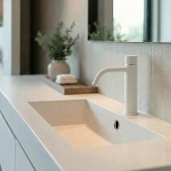 Waterevolution Flow Waschtischarmatur selbstschließend matt Weiß T110TPBR