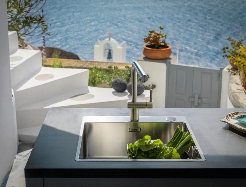 Franke Atlas Neo Küchenarmatur mit Schwenkauslauf, massiv Edelstahl 115.0521.435