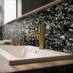 Waterevolution Flow Waschtischarmatur aus gebürstetem Messing T1101ALE