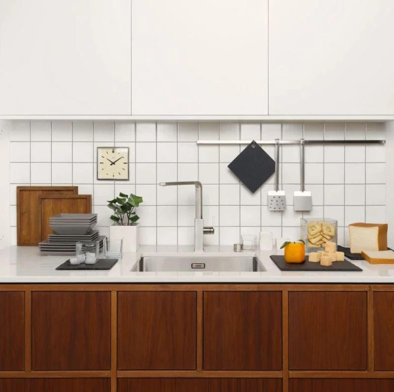 Franke Küchenarmatur Mythos mit schwenkbarem Auslauf, komplett aus Edelstahl 115.0547.852