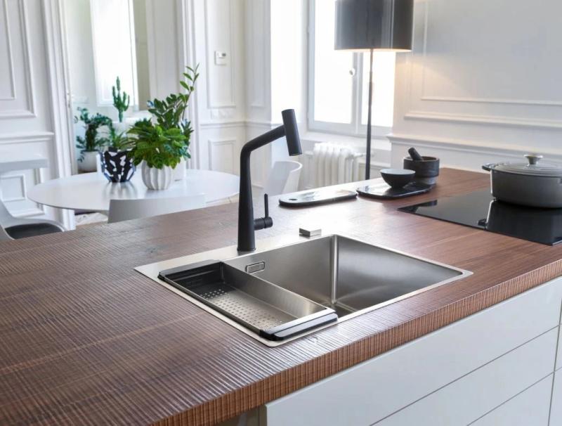 Franke Icon Küchenarmatur mit Auszugsbrause, Schwarz matt 115.0625.190