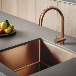 Waterevolution Flow Küchenmischarmatur PVD-gebürstetes Kupfer mit ausziehbarem Auslauf T155CPE