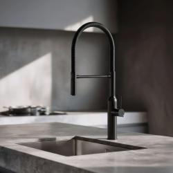 Quadri Stamford hohe Küchenarmatur mit flexiblem Auslauf, Schwarz matt 1208956079