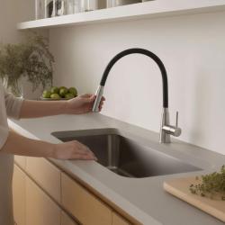 Quadri Preston Edelstahl-Küchenarmatur mit flexiblem Auslauf mit 2 Positionen in Schwarz matt 1208957228