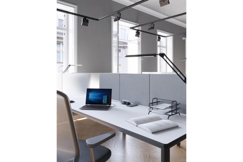 AVARO PLUS ausziehbare Steckdose 1208958674