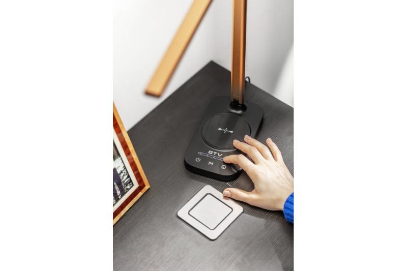 Decor Schreibtischlampe Bressi 8W 450lm AC220-240V 3-CCT Wireless Charging USB PF>0 5 RA>80 Schwarz / Gold 1208962479