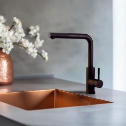 Pure.Sink Elite Steel Spark-S Küchenarmatur Mattschwarz mit ausziehbarem Auslauf PS8041-10