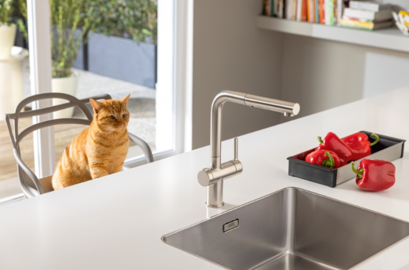 Franke Active Twist Single-Lever Mixer Tap Stainless Steel Look with Pull-Out Spout and Integrated Waste Control 115.0653.505