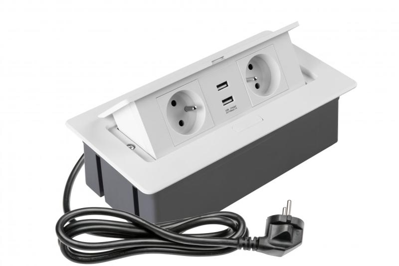 Weiches, ausziehbares Steckdosenmodul.