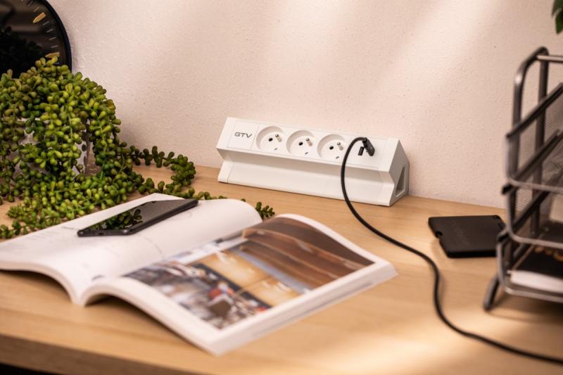 Basco Möbel-Steckdose, 3 x Steckdose mit Erdung, USB A+C, 1,5 m Kabel, weiß mit Montage