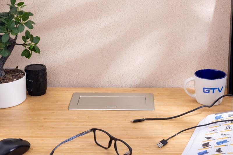 Möbelsteckdose MULTISOFT, 2x SCHUKO, USB A+C, RJ45, Kabel 1,5 m, Aluminium