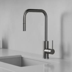 Pure.Sink Luxion Gun Metal Küchenarmatur quadratisch mit ausziehbarem Auslauf PLXSQUA-61